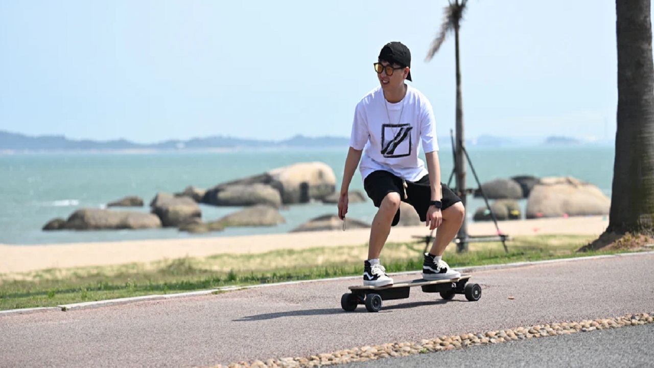 Selecting the Ideal Deck Material for Your Skateboard